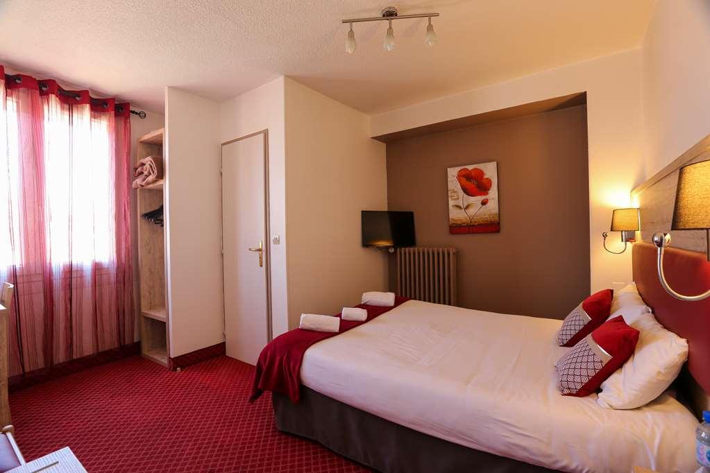 Brit Hotel Bleu Nuit Saintes Rom bilde