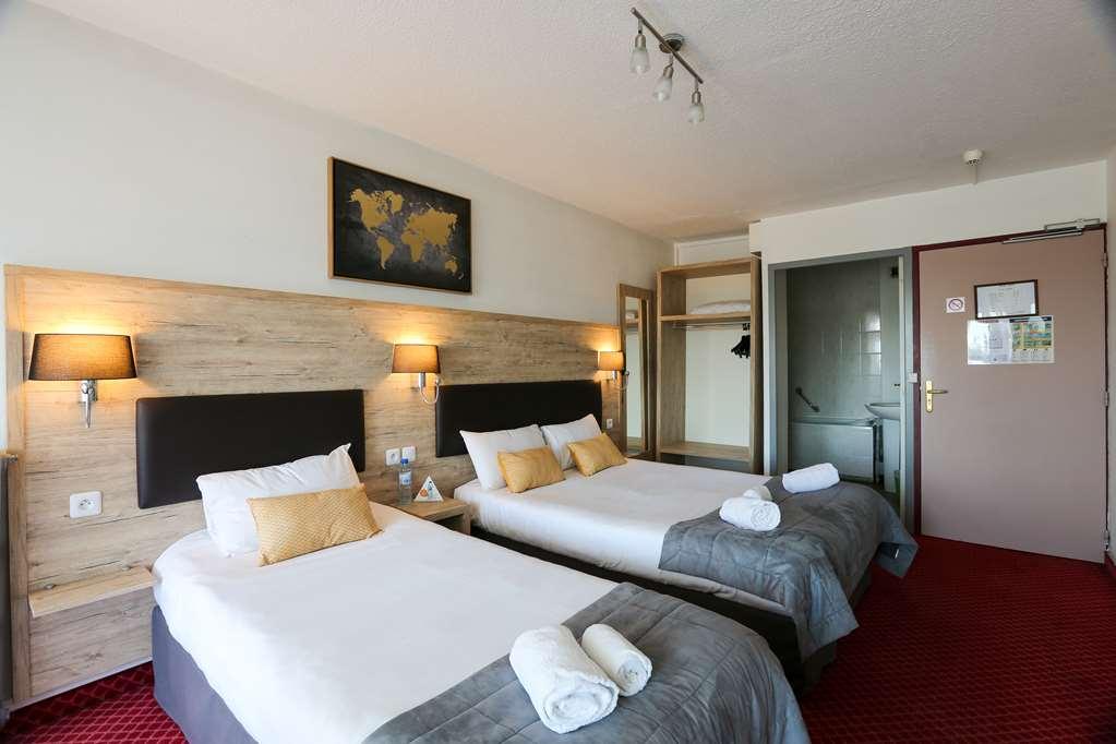 Brit Hotel Bleu Nuit Saintes Rom bilde