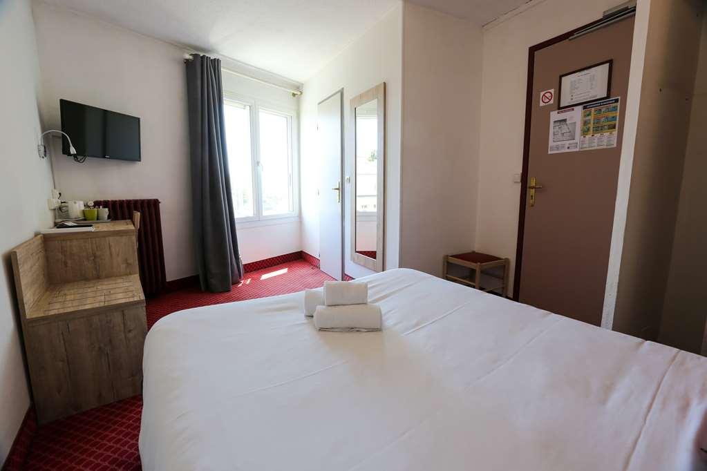 Brit Hotel Bleu Nuit Saintes Rom bilde