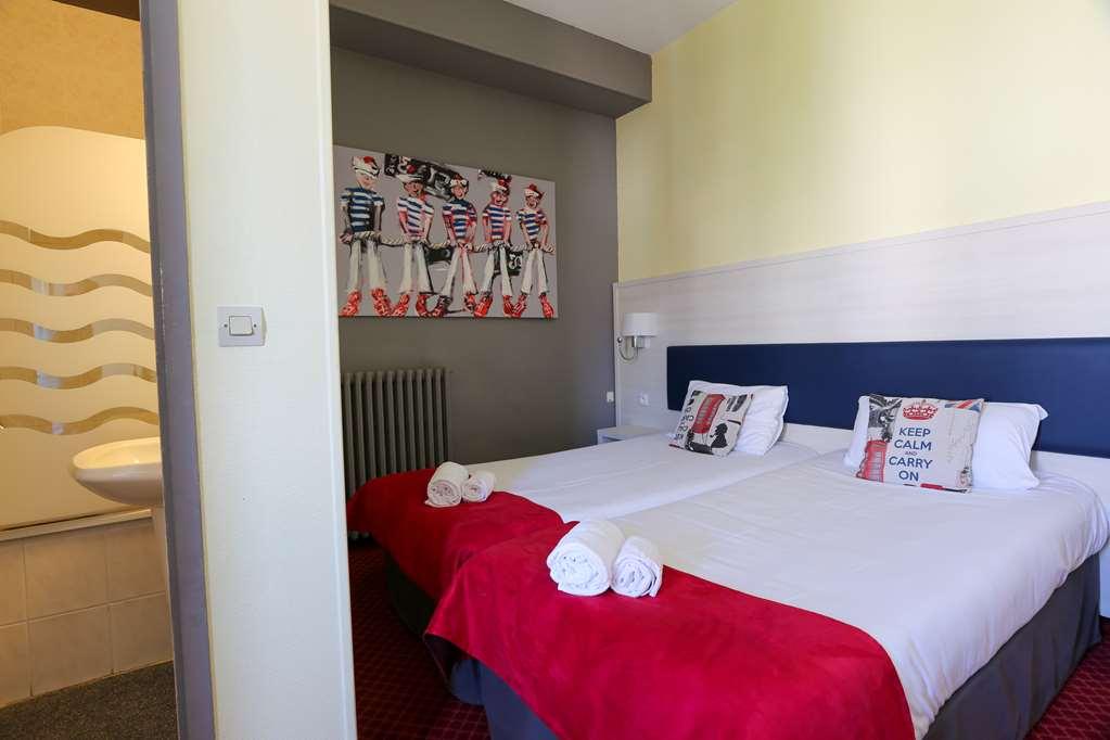 Brit Hotel Bleu Nuit Saintes Rom bilde