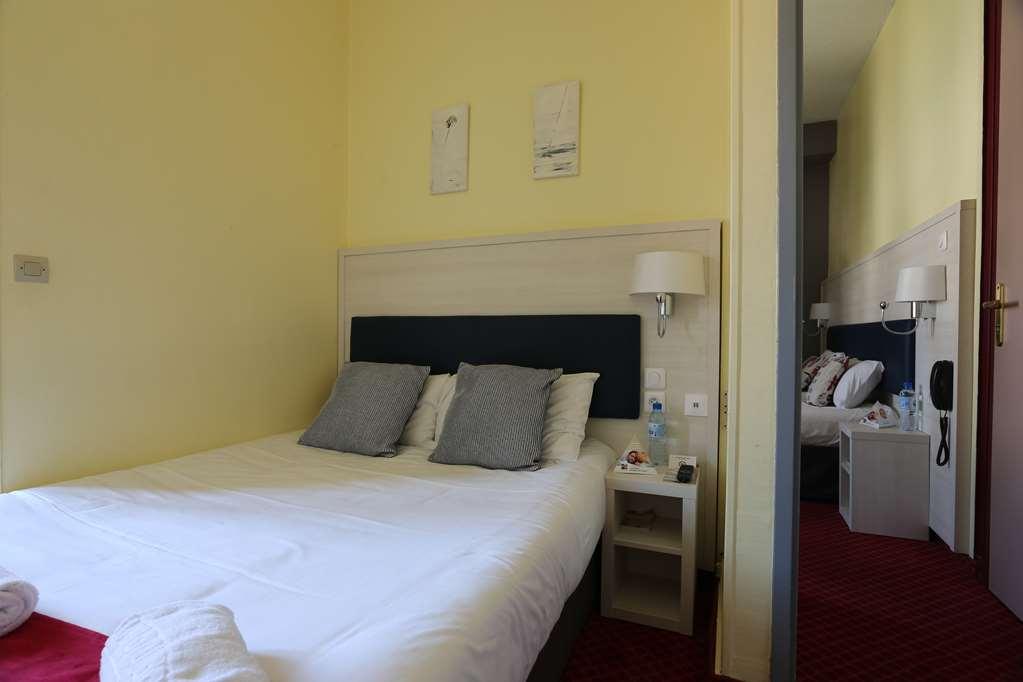 Brit Hotel Bleu Nuit Saintes Rom bilde